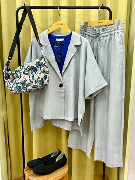 「SHOO・LA・RUE（シューラルー）の【セットアップ可/洗濯後しわになりにくい/S-LL】半袖とろみテーラードジャケット（テーラードジャケット、グレー系）」を使った、くりまろんさん（レディース・165cm）の春コーディネート