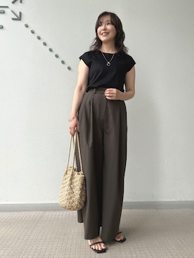「DRESSTERIOR（ドレステリア）の【接触冷感】イージーケアー クールタッチ ワイドパンツ（その他パンツ、ブラウン系）」を使った、kawamuraさん（レディース・154cm）の夏コーディネート