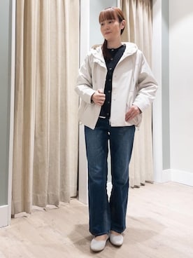 「grove（グローブ）の【撥水・洗える】マウンテンパーカ（ブルゾン、ホワイト系）」を使った、おみつさん（レディース・160cm）の冬コーディネート