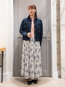 「grove（グローブ）の着心地軽やか、動きやすいストレッチデニムジャケット（デニムジャケット、ブルー系）」を使った、おみつさん（レディース・160cm）の冬コーディネート