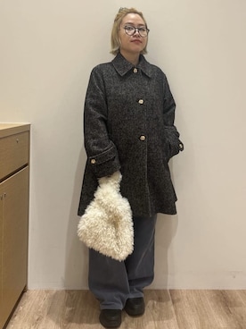 「アイテム（ステンカラーコート、ブラック系）」を使った、くーみーさん（レディース・153cm）の秋コーディネート
