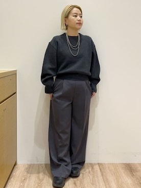 「OPAQUE.CLIP（オペークドットクリップ）のスウェットライクショートニット【洗濯機OK】（ニット/セーター、グレー系）」を使った、くーみーさん（レディース・153cm）の冬コーディネート