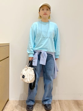 「OPAQUE.CLIP（オペークドットクリップ）のロゴ刺繍裏毛トップス【洗濯機OK】（Tシャツ/カットソー、ブルー系）」を使った、くーみーさん（レディース・153cm）の春コーディネート