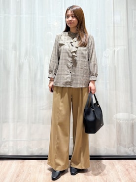 「アイテム（アクセサリー、ブラウン系）」を使った、かなさん（レディース・160cm）の秋コーディネート