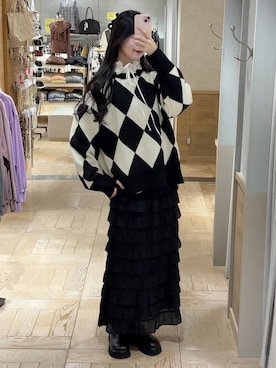 「アイテム（サンダル）」を使った、ゆーかっちさん（レディース・172cm）の秋コーディネート