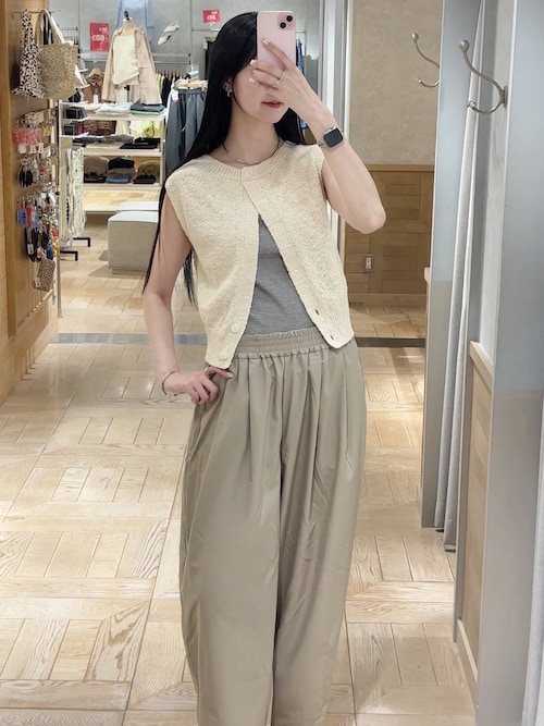 セール】スラブバックボタンベスト 324441（ニット/セーター）｜LOWRYS