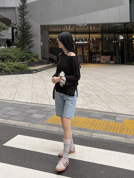 「LOWRYS FARM（ローリーズファーム）のＵＳＥＦＵＬシアープルオーバー　580950（Tシャツ/カットソー、ブラック系）」を使った、ゆーかっちさん（レディース・172cm）の春コーディネート