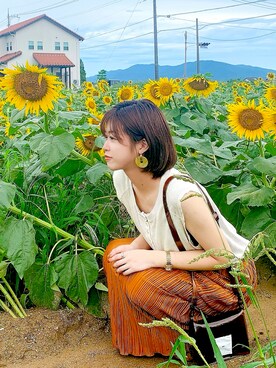 「LOWRYS FARM（ローリーズファーム）のプリーツメロータイトスカート　932926（スカート、オレンジ系）」を使った、𝕪𝕦𝕟𝕒さん（レディース）の夏コーディネート