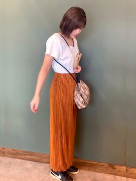 「オレンジスカート」｜𝕪𝕦𝕟𝕒さん（レディース・165cm）の秋コーディネート