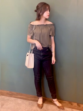 「UNRELISH（アンレリッシュ）のアイテム（Tシャツ/カットソー、グリーン系）」を使った、𝕪𝕦𝕟𝕒さん（レディース）の秋コーディネート