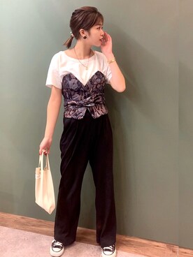 「Jewel Changes（ジュエルチェンジズ）のSMF ゴブランジャカード ビスチェ（シャツ/ブラウス、ブルー系）」を使った、𝕪𝕦𝕟𝕒さん（レディース）の秋コーディネート