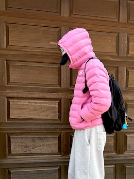 「アイテム（ダウンジャケット/コート、ピンク系）」を使った、eeさん（メンズ・173cm）の秋コーディネート