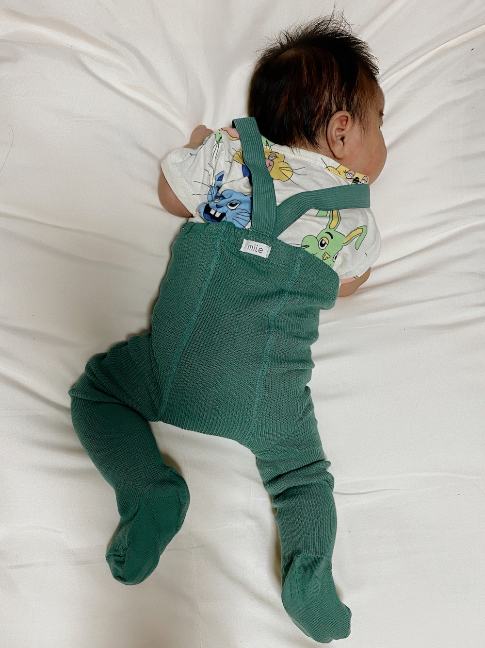 「楽チンコーデ、おしゃれさんと繋がりたい、おうちファッション、赤ちゃん、ベビーコーデ、ロンパース」｜「Mini Rodiniのアイテム（ロンパース、その他）」を使った、M̆̈ichiruさん（レディース・157cm）の夏コーディネートの1枚目の写真
