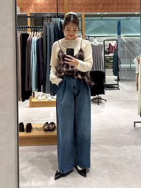 「LOWRYS FARM（ローリーズファーム）のタックワイドデニム　532506（デニムパンツ）」を使った、ゆっぽんさん（レディース・172cm）の秋コーディネート