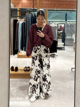「LOWRYS FARM（ローリーズファーム）のストレッチサテンスカート　 290120（スカート）」を使った、ゆっぽんさん（レディース・172cm・30代）の秋コーディネート
