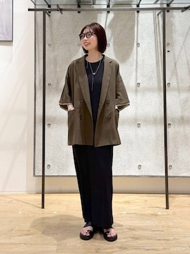 「LEPSIM（レプシィム）のメタルスライドサンダル　638914（サンダル、ブラック系）」を使った、kotomiさん（レディース・157cm）の春コーディネート