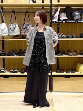 「LEPSIM（レプシィム）のAIRデニム長袖シャツ　639492（シャツ/ブラウス、グレー系）」を使った、kotomiさん（レディース・157cm）の夏コーディネート
