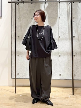 「LEPSIM（レプシィム）の異素材フリルBIGT　242843（Tシャツ/カットソー、ブラック系）」を使った、kotomiさん（レディース・157cm）の夏コーディネート