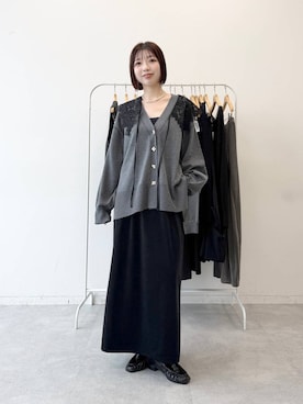 「LEPSIM（レプシィム）のレース襟付きニット長袖カーディガン　1057194（カーディガン/ボレロ、グレー系）」を使った、kotomiさん（レディース・157cm）の夏コーディネート