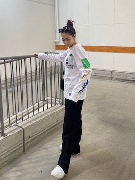 「春服デビュー宣言」｜「アイテム（スラックス）」を使った、LALAさん（レディース・157cm）の春コーディネート