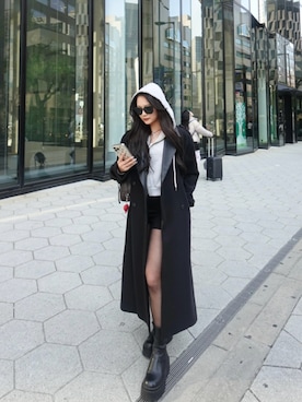 「厚底ブーツ」｜「アイテム（パーカー）」を使った、LALAさん（レディース・157cm）の冬コーディネート