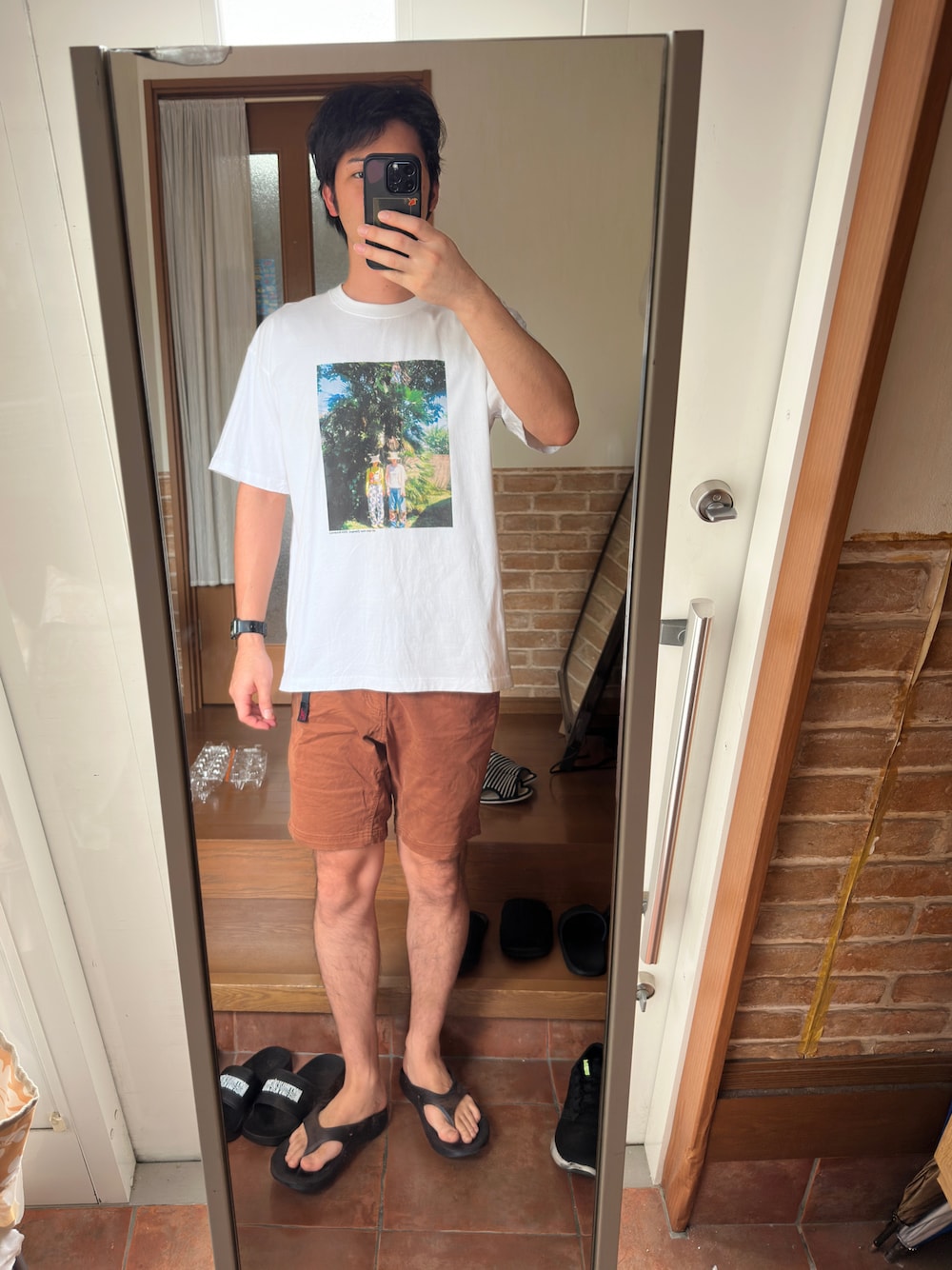 「chelmicoのあの夏の日 Tee（Tシャツ/カットソー、ホワイト系）」を使った、ryuさん（メンズ・182cm）の夏コーディネートの1枚目の写真