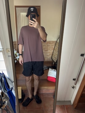 「KEEN（キーン）のアイテム（サンダル、ブラック系）」を使った、ryuさん（メンズ・181cm）の秋コーディネート