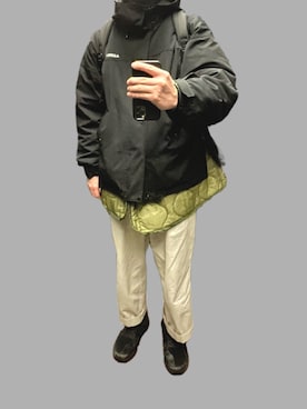 「ADAM ET ROPE'（アダムエロペ）のアイテム（マウンテンパーカー）」を使った、ssanさん（メンズ・173cm）の春コーディネート