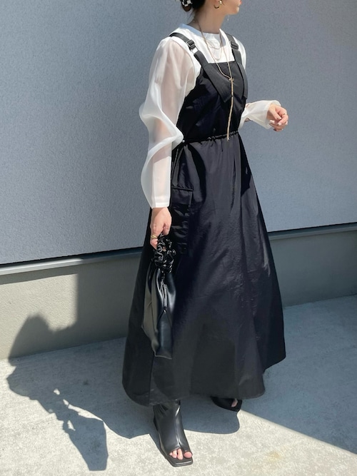LOEFF ナイロン ジャンパースカート ワンピース ブラック モード 上品 LOEFF ナイロン ジャンパースカート ワンピース ブラック モード
