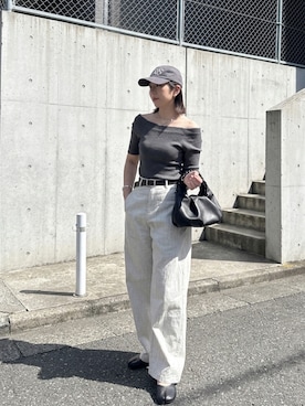 「Aunt Marie's（アントマリーズ）のカップ付きオフショルリブハーフスリーブトップス/カットソー（Tシャツ/カットソー、グレー系）」を使った、MISATO さん（レディース・161cm）の夏コーディネート