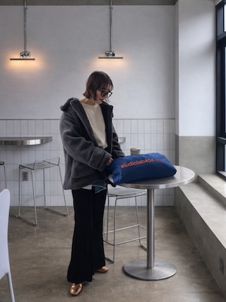 「Kastane(カスタネ)の【お気に入り登録1.8万/低身長サイズ/2サイズ展開/新色追加】ベロアチュールパンツ(その他パンツ)」を使った、MISATO さん(レディース・161cm)の冬コーディネート