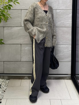 「アイテム（スラックス）」を使った、MISATO さん（レディース・161cm）の秋コーディネート