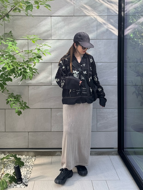 TODAYFUL Embroidery Patchwork Shirtsブラック TODAYFUL（トゥデイフル）の「Embroidery Patchwork Shirts