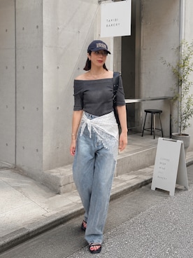 「Aunt Marie's（アントマリーズ）のカップ付きオフショルリブハーフスリーブトップス/カットソー（Tシャツ/カットソー、グレー系）」を使った、MISATO さん（レディース・161cm）の夏コーディネート