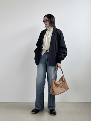 「feepur(フェピュール)の【4size展開】ベーシックストレートデニム(デニムパンツ)」を使った、MISATO さん(レディース・161cm)の冬コーディネート