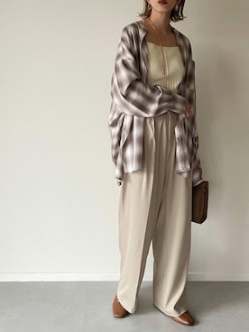 「DHOLIC（ディーホリック）のアイテム（スラックス）」を使った、MISATO さん（レディース・161cm）の秋コーディネート
