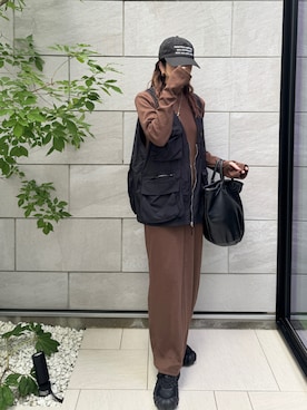 「アイテム（帽子）」を使った、MISATO さん（レディース・161cm）の秋コーディネート