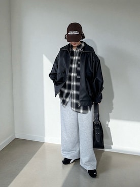 「アイテム（帽子）」を使った、MISATO さん（レディース・161cm）の秋コーディネート