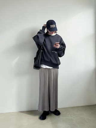 「select MOCA by son（セレクトモカバイソン）の【新色追加】ベロアIラインロングスカート（スカート）」を使った、MISATO さん（レディース・161cm）の春コーディネート