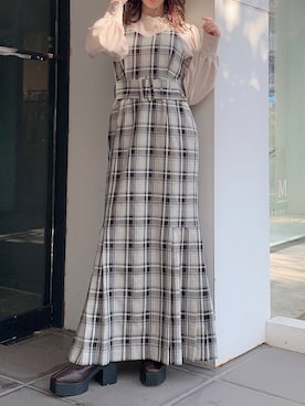 「dazzlin（ダズリン）のアイテム（ジャンパースカート）」を使った、kayo yoshizawaさん（レディース・148cm）の冬コーディネート