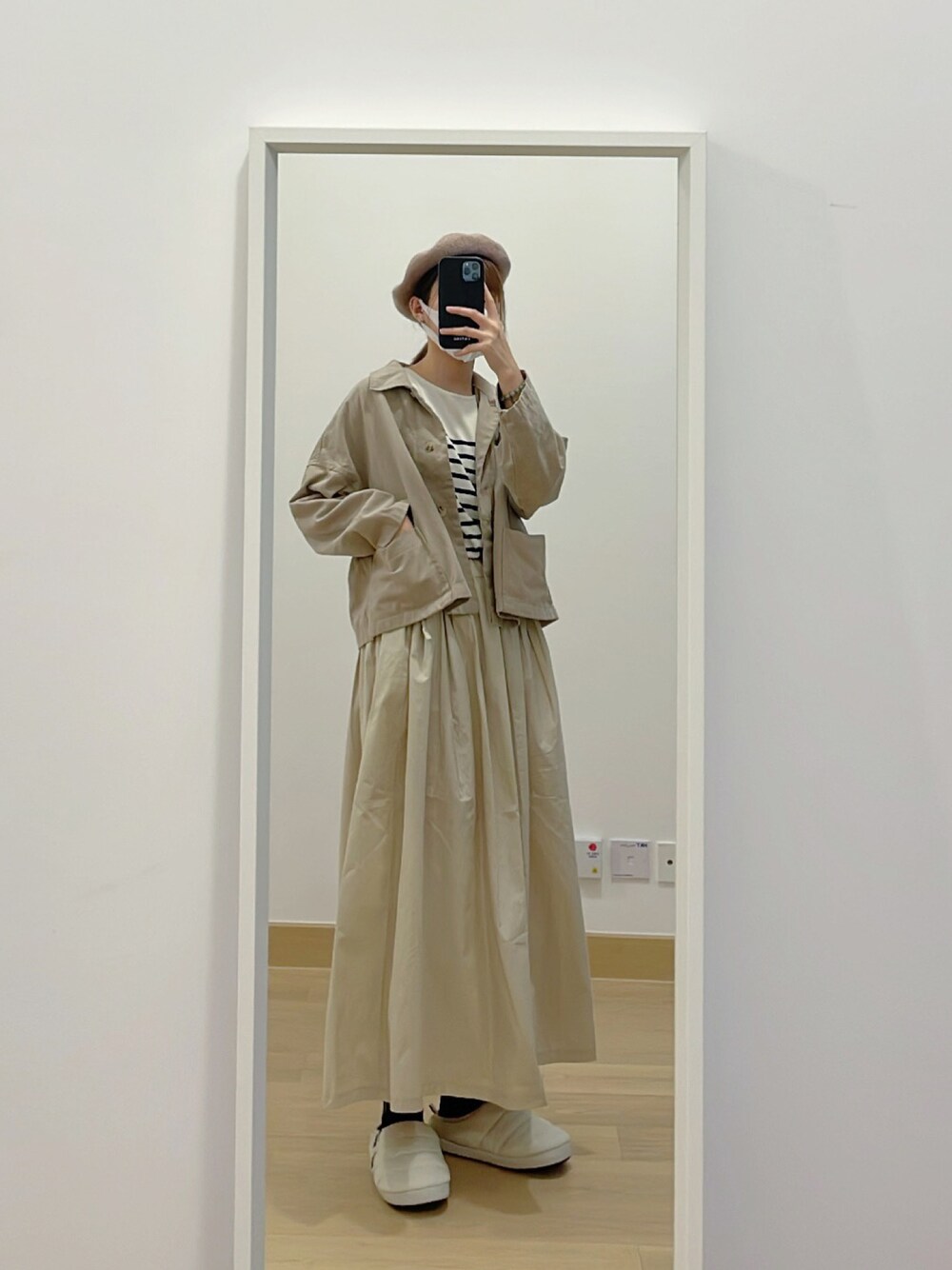 「ootd」｜「tingselectのアイテム（スカート、ベージュ系）」を使った、c_.htさん（レディース・165cm）の春コーディネートの1枚目の写真