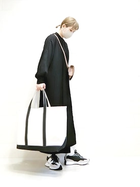 「ビッグトート」｜「アイテム（シューズ）」を使った、pinoさん（レディース・164cm）の春コーディネート