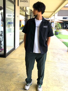 「ポリエステル」｜ツネマツさん（メンズ・187cm）の夏コーディネート