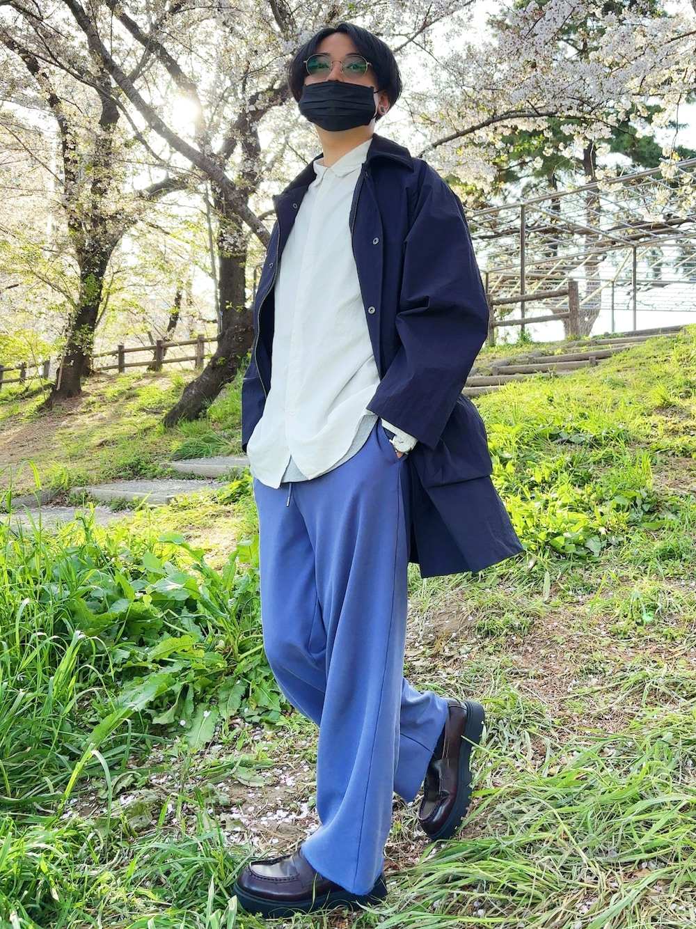 「春コーデ」｜「G.H.BASSの【G.H.BASS×JOURNAL STANDARD】 別注 LINCOLN COMBI ローファー（ローファー、ブラウン系）」を使った、Uさん（メンズ・174cm）の春コーディネートの1枚目の写真