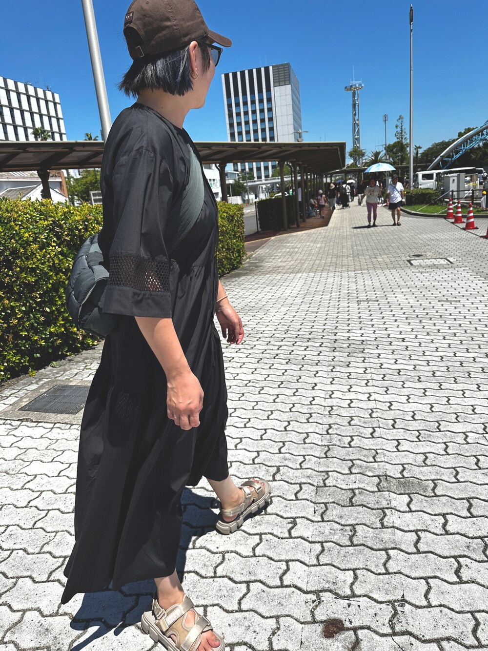 【夏コーデに大活躍♪】CHANEL★サンダル 夏に履きたい！目を惹く可愛さ☆【CHANEL】ロゴ 厚底サンダル