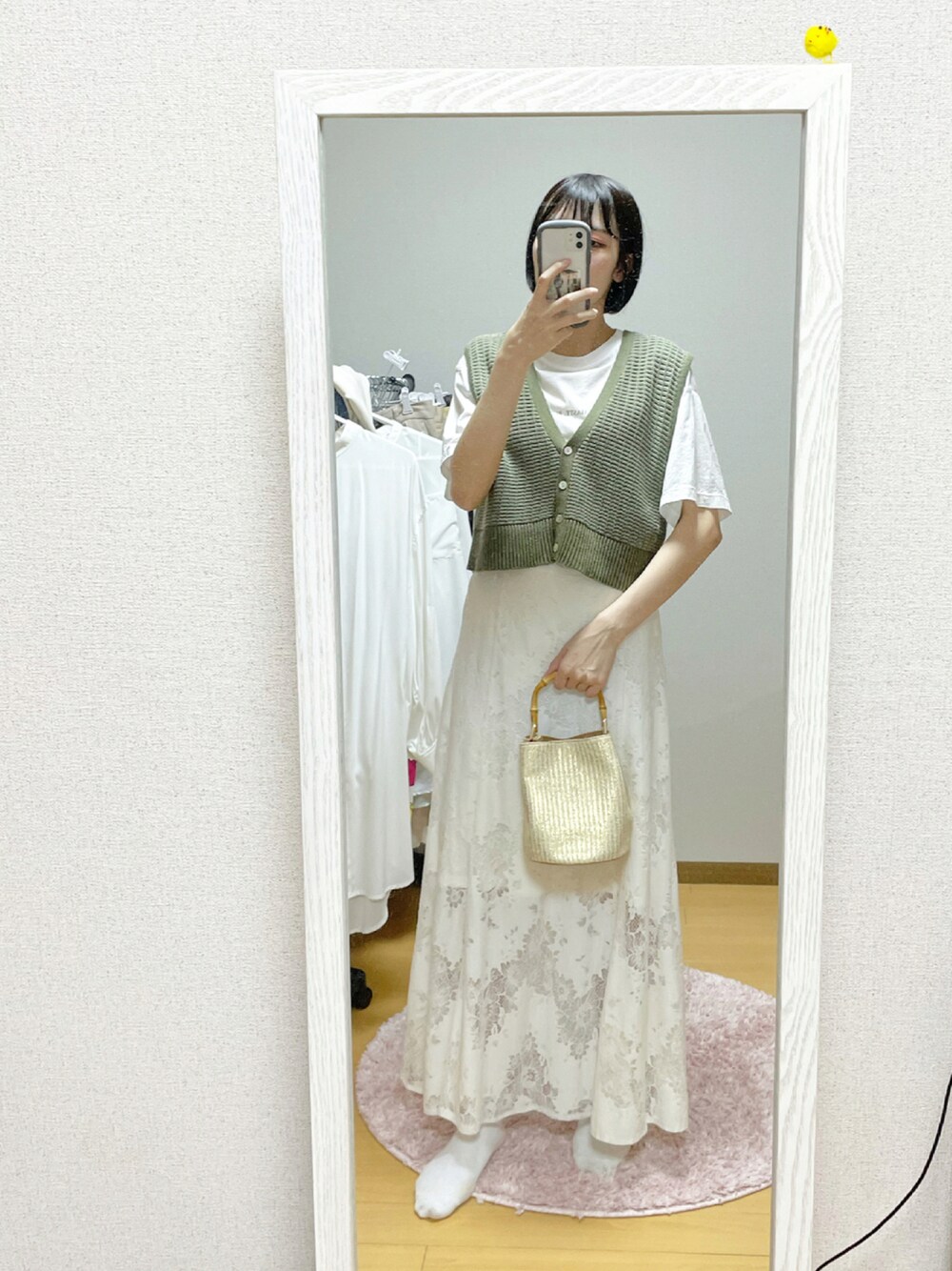 「夏、リラックススタイル、ootd、お洒落さんとつながりたい、休日スタイル、シャツスタイル、ベスト、Tシャツ、スカート、ローリーズファーム(LOWRYS FARM)」｜「SHEL’TTERのアイテム（バッグ、ゴールド系）」を使った、ayu  さん（レディース・162cm）の夏コーディネートの1枚目の写真