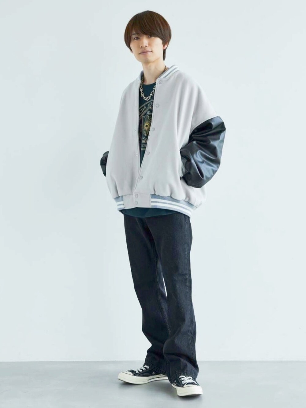 JUNREDのスタジャンを使った人気ファッションコーディネート - WEAR