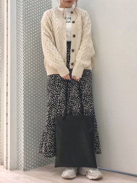 「ケーブルカーディガン」｜「アイテム（その他）」を使った、𝕒𝕪𝕒𝕘𝕠𝕟 *さん（レディース・164cm）の秋コーディネート