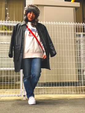 「Guess（ゲス）のアイテム（スウェット）」を使った、ゴンさんさん（メンズ・175cm）の冬コーディネート
