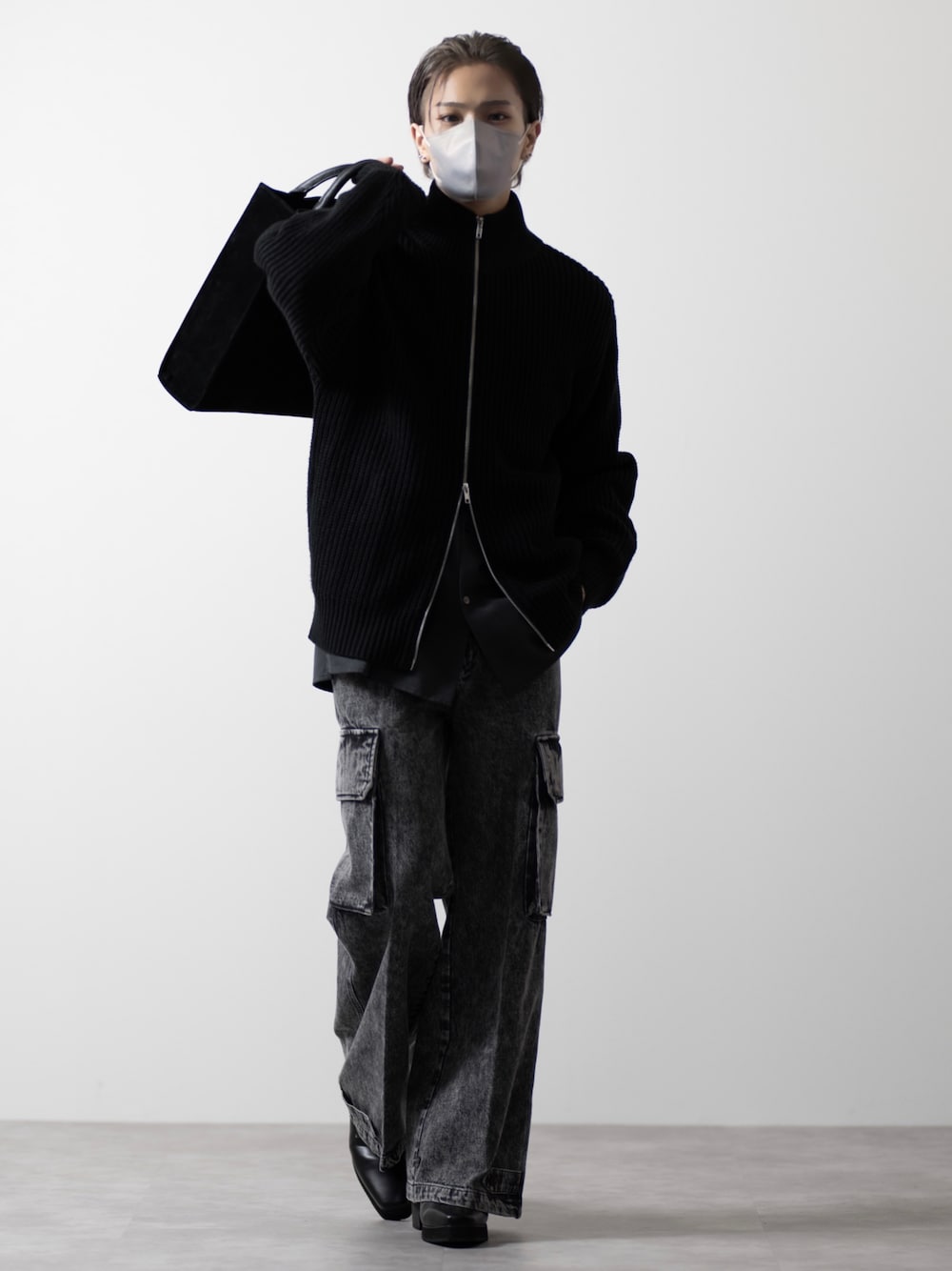 MASAKIさんの「【CLEL】Loose Driver Knit(Anti Pill Processing)/ルーズドライバーズニット(毛玉防止加工)（CLEL）」を使ったコーディネートの1枚目の写真